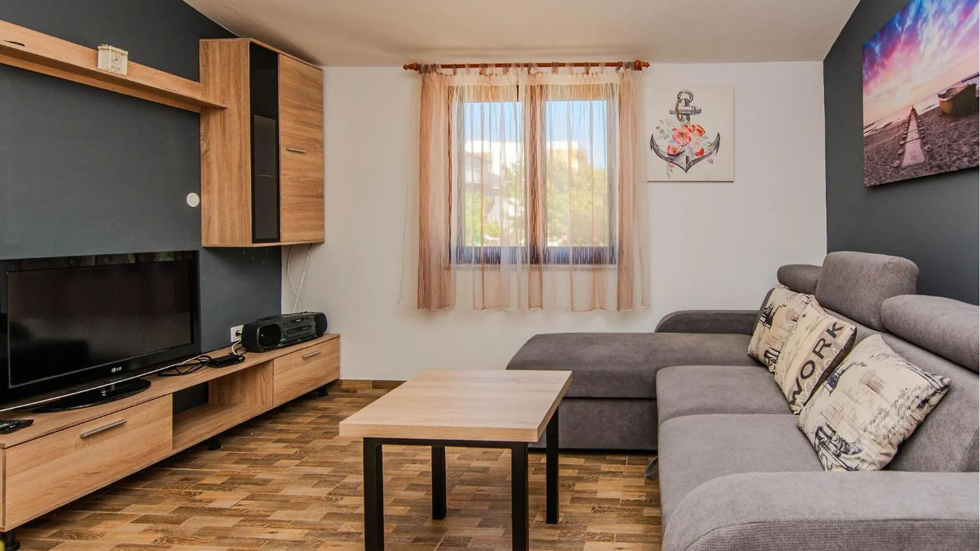 Awesome Apartment In Vir With Wifi
